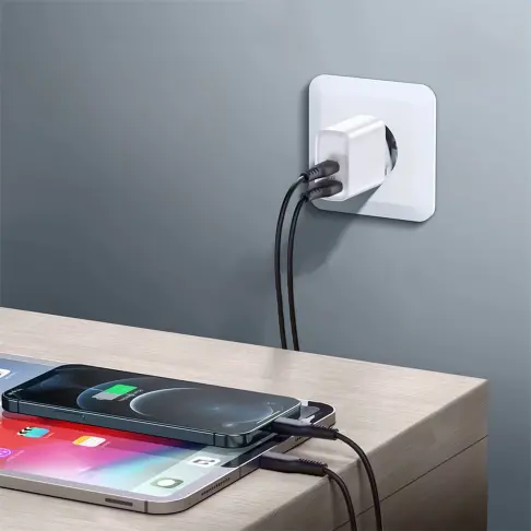 Chargeur secteur AKASHI ALTACQC38WH - 4 Chargeur secteur AKASHI ALTACQC38WH - 4