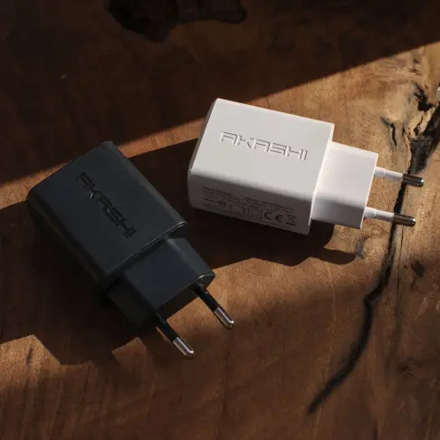 Chargeur secteur AKASHI ALTACPD20BLK - 3