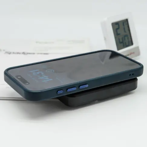 Chargeurs externes AKASHI ALTPB 8000 WIRL - 2