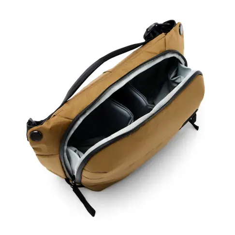 Fourre tout PEAK DESIGN EVERYDAY SLING 6 L COYOTE - 3 Fourre tout PEAK DESIGN EVERYDAY SLING 6 L COYOTE - 3